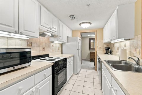 Copropriété à vendre à Palm Harbor, Floride: 2 chambres, 112.41 m2 № 2413954 - photo 14