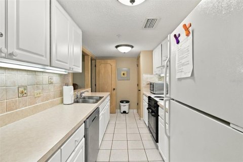 Copropriété à vendre à Palm Harbor, Floride: 2 chambres, 112.41 m2 № 2413954 - photo 10