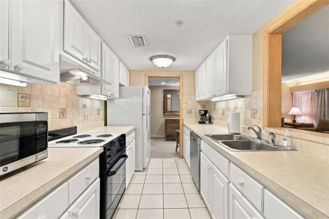 Copropriété à vendre à Palm Harbor, Floride: 2 chambres, 112.41 m2 № 2413954 - photo 12