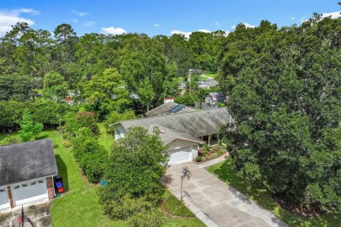 Casa en venta en Gainesville, Florida, 4 dormitorios, 232.81 m2 № 1919176 - foto 2
