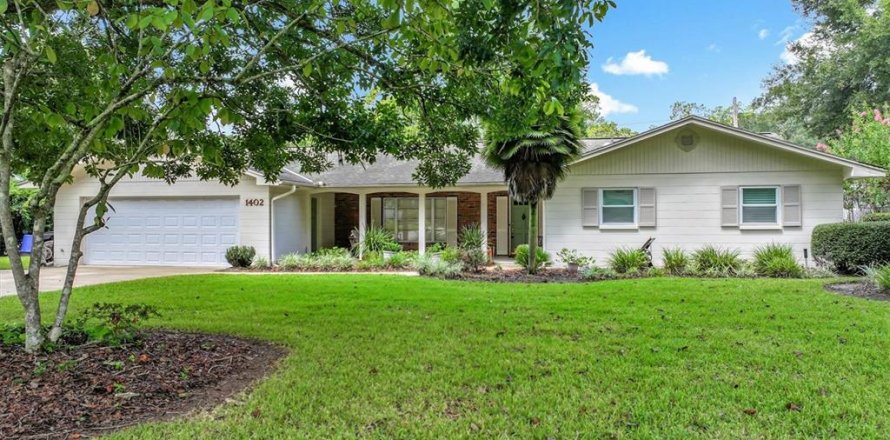 Casa en Gainesville, Florida 4 dormitorios, 232.81 m2 № 1919176