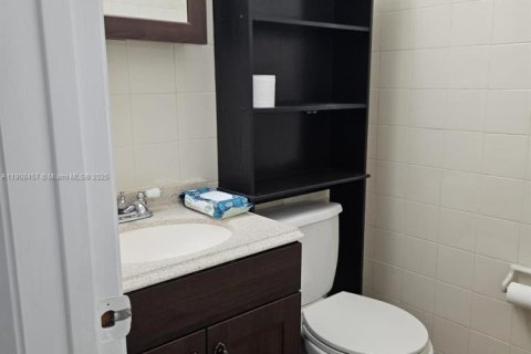 Touwnhouse à vendre à Miami, Floride: 3 chambres, 126.35 m2 № 1964584 - photo 5