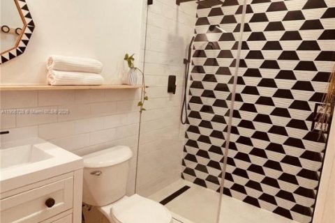 Снять в аренду коммерческую недвижимость в Майами, Флорида 1 спальня, № 1985717 - фото 4