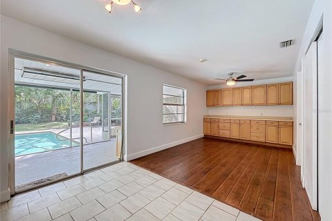 House in Mount Dora, Florida 3 bedrooms, 101.54 sq.m. № 1919586 - photo 16