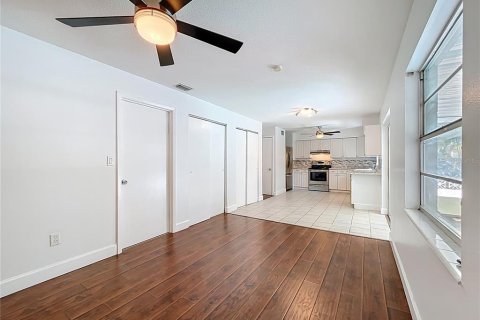 House in Mount Dora, Florida 3 bedrooms, 101.54 sq.m. № 1919586 - photo 21