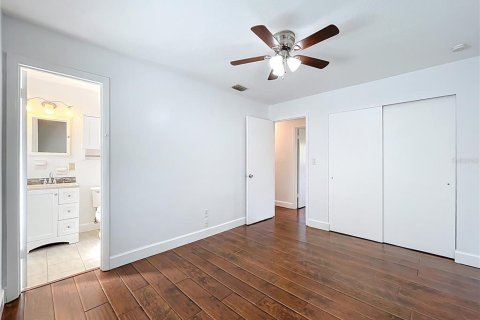 House in Mount Dora, Florida 3 bedrooms, 101.54 sq.m. № 1919586 - photo 25