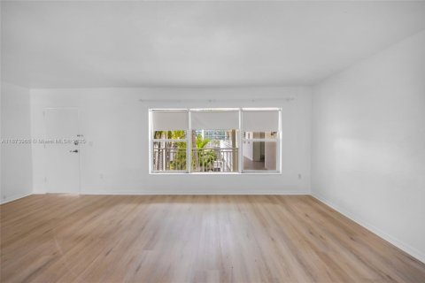 Купить кондоминиум в Бей-Харбор-Айлендс, Флорида 1 спальня, 73.3м2, № 1923155 - фото 9