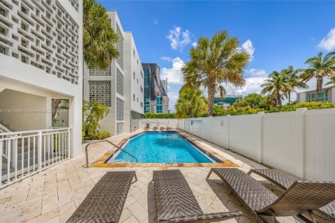 Купить кондоминиум в Бей-Харбор-Айлендс, Флорида 1 спальня, 73.3м2, № 1923155 - фото 27