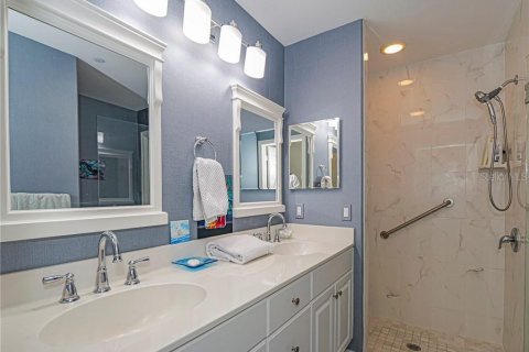 Condo in Vero Beach, Florida, 2 bedrooms  № 1673645 - photo 24