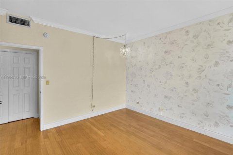 Снять в аренду кондоминиум в Корал-Гейблс, Флорида 1 спальня, 72.46м2, № 2049628 - фото 17