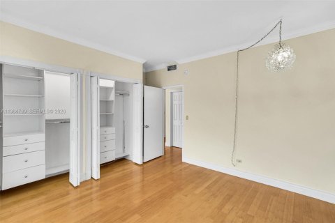 Снять в аренду кондоминиум в Корал-Гейблс, Флорида 1 спальня, 72.46м2, № 2049628 - фото 16