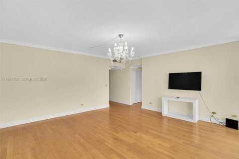 Снять в аренду кондоминиум в Корал-Гейблс, Флорида 1 спальня, 72.46м2, № 2049628 - фото 8