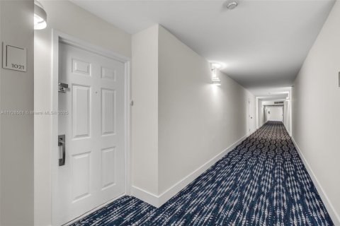 Condominio en venta en Miami, Florida, 2 dormitorios, 95.69 m2 № 1483236 - foto 16
