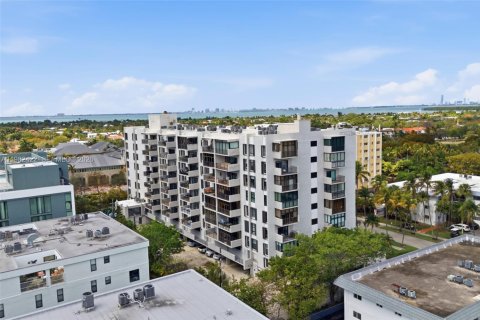 Condominio en Key Biscayne, Florida, 2 dormitorios № 2045253