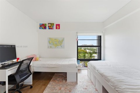 Condominio en venta en Key Biscayne, Florida, 2 dormitorios, 121.79 m2 № 2045253 - foto 10