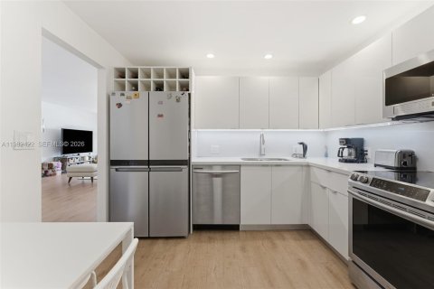 Condominio en venta en Key Biscayne, Florida, 2 dormitorios, 121.79 m2 № 2045253 - foto 7