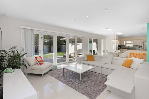 Casa en venta en Hollywood, Florida, 3 dormitorios, 178.47 m2 № 1830494 - foto 16