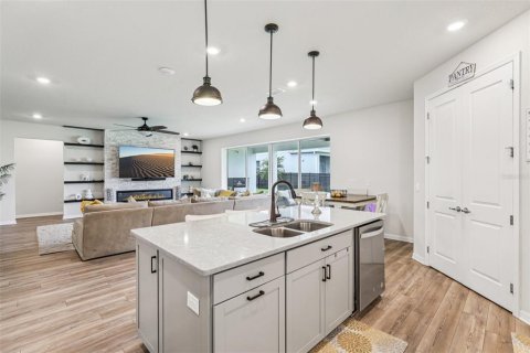 Casa en venta en Winter Garden, Florida, 5 dormitorios, 398.83 m2 № 1906232 - foto 11