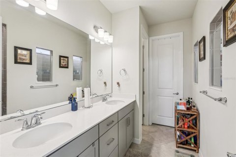 Casa en venta en Winter Garden, Florida, 5 dormitorios, 398.83 m2 № 1906232 - foto 15