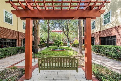Condo in Tampa, Florida, 2 bedrooms  № 1586238 - photo 29