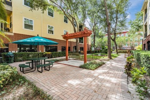 Condo in Tampa, Florida, 2 bedrooms  № 1586238 - photo 28