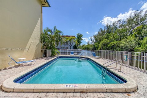 Condominio en venta en Fort Lauderdale, Florida, 2 dormitorios, 83.61 m2 № 2024622 - foto 30