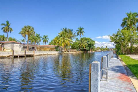 Condominio en venta en Fort Lauderdale, Florida, 2 dormitorios, 83.61 m2 № 2024622 - foto 28