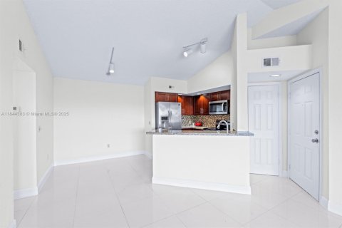 Condo in West Palm Beach, Florida, 2 bedrooms  № 1839622 - photo 3