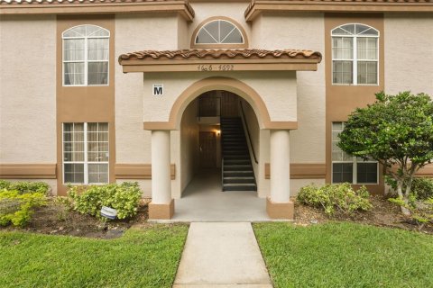 Condo in Orlando, Florida, 2 bedrooms № 2229635