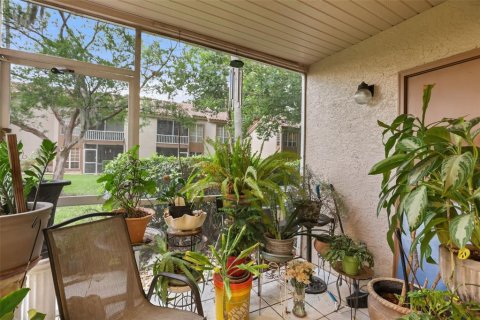 Copropriété à vendre à Orlando, Floride: 2 chambres, 100.33 m2 № 2229635 - photo 14