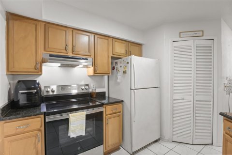 Copropriété à vendre à Orlando, Floride: 2 chambres, 100.33 m2 № 2229635 - photo 8