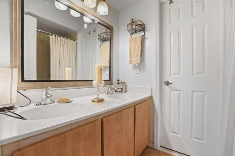 Copropriété à vendre à Orlando, Floride: 2 chambres, 100.33 m2 № 2229635 - photo 12