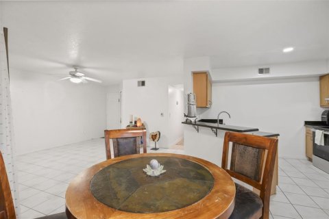 Copropriété à vendre à Orlando, Floride: 2 chambres, 100.33 m2 № 2229635 - photo 6