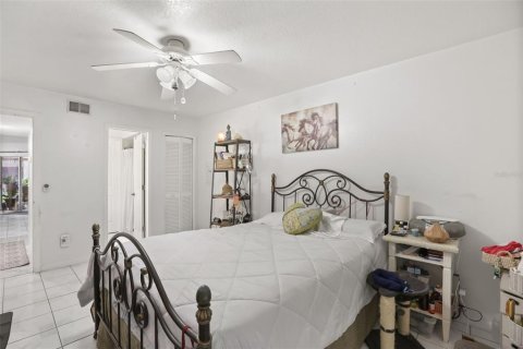 Copropriété à vendre à Orlando, Floride: 2 chambres, 100.33 m2 № 2229635 - photo 11