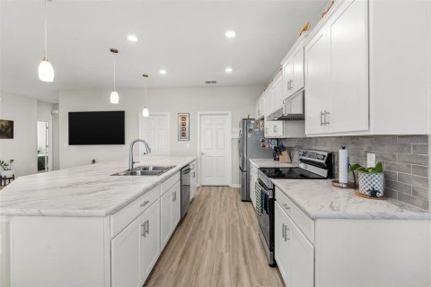 Casa en venta en Davenport, Florida, 4 dormitorios, 189.61 m2 № 2195973 - foto 9