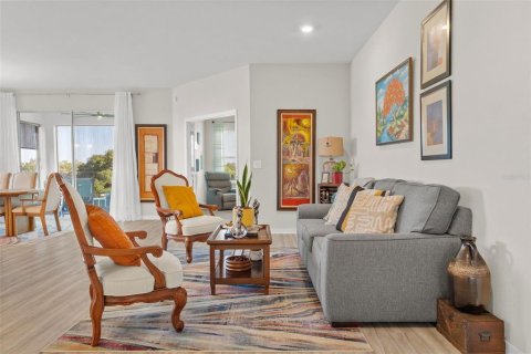 Casa en venta en Davenport, Florida, 4 dormitorios, 189.61 m2 № 2195973 - foto 12