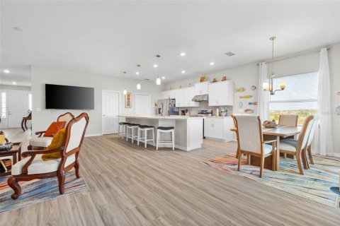 Casa en venta en Davenport, Florida, 4 dormitorios, 189.61 m2 № 2195973 - foto 15