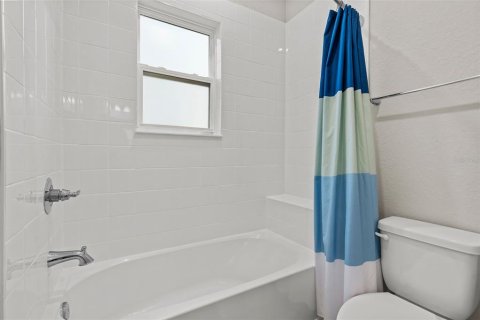 Casa en venta en Davenport, Florida, 4 dormitorios, 189.61 m2 № 2195973 - foto 28