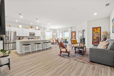 Casa en venta en Davenport, Florida, 4 dormitorios, 189.61 m2 № 2195973 - foto 8