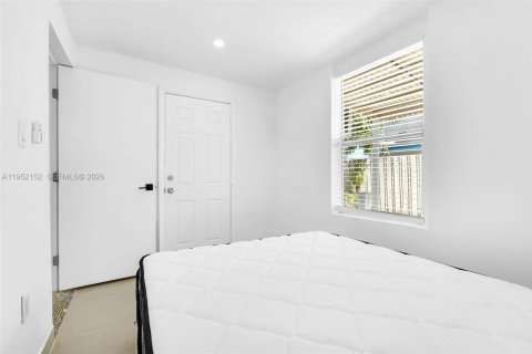 Снять в аренду квартиру в Холливуд, Флорида 3 спальни, 155.15м2, № 2009349 - фото 19