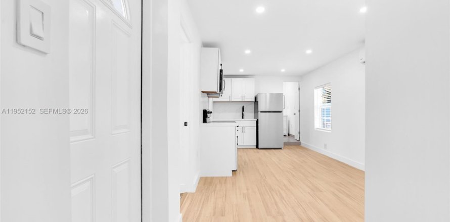 Квартира в Холливуд, Флорида 3 спальни, 155.15м2 № 2009349