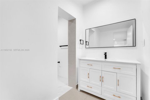 Снять в аренду квартиру в Холливуд, Флорида 3 спальни, 155.15м2, № 2009349 - фото 21