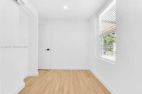 Снять в аренду квартиру в Холливуд, Флорида 3 спальни, 155.15м2, № 2009349 - фото 15