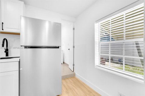 Снять в аренду квартиру в Холливуд, Флорида 3 спальни, 155.15м2, № 2009349 - фото 20