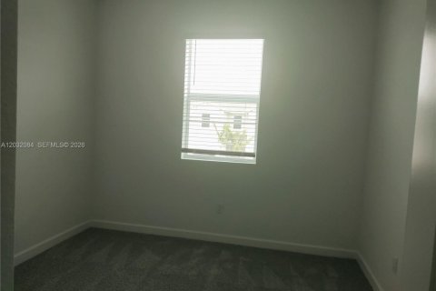 Townhouse in Port St. Lucie, Florida 3 bedrooms, 151.9 sq.m. № 2088434 - photo 12