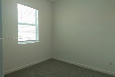 Townhouse in Port St. Lucie, Florida 3 bedrooms, 151.9 sq.m. № 2088434 - photo 7