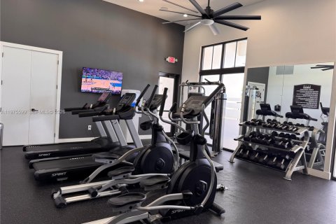 House in Homestead, Florida 3 bedrooms, 143.53 sq.m. № 2038520 - photo 11