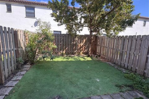 House in Homestead, Florida 3 bedrooms, 143.53 sq.m. № 2038520 - photo 5