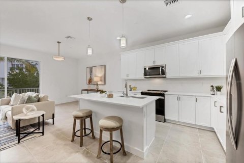 Townhouse in Cape Coral, Florida 3 bedrooms, 164.9 sq.m. № 1879234 - photo 14