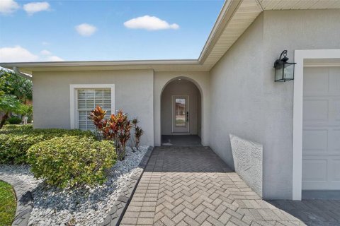 Villa ou maison à vendre à Polk City, Floride: 3 chambres, 185.15 m2 № 2150452 - photo 4